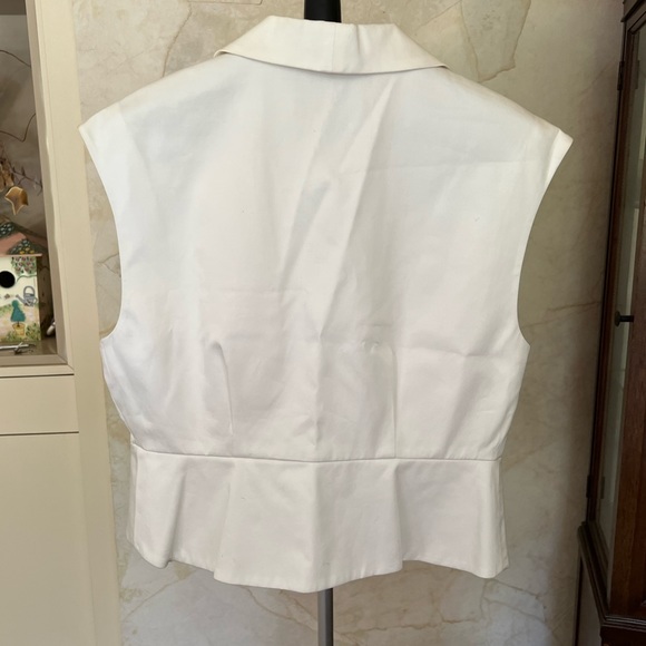 NWT BCBG Maxazria Tuxedo Style Vest - M - Picture 3 of 5